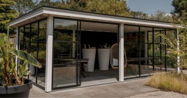 Douglas houten gebouw excellent